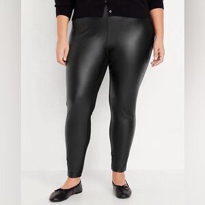 Old Navy Plus Size Faux Leather Leggings - Black